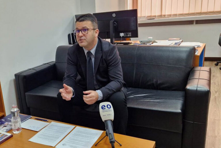 Me dy aktakuza, Selajdin Beqa vazhdon të udhëheqë Autoritetin e Konkurrencës